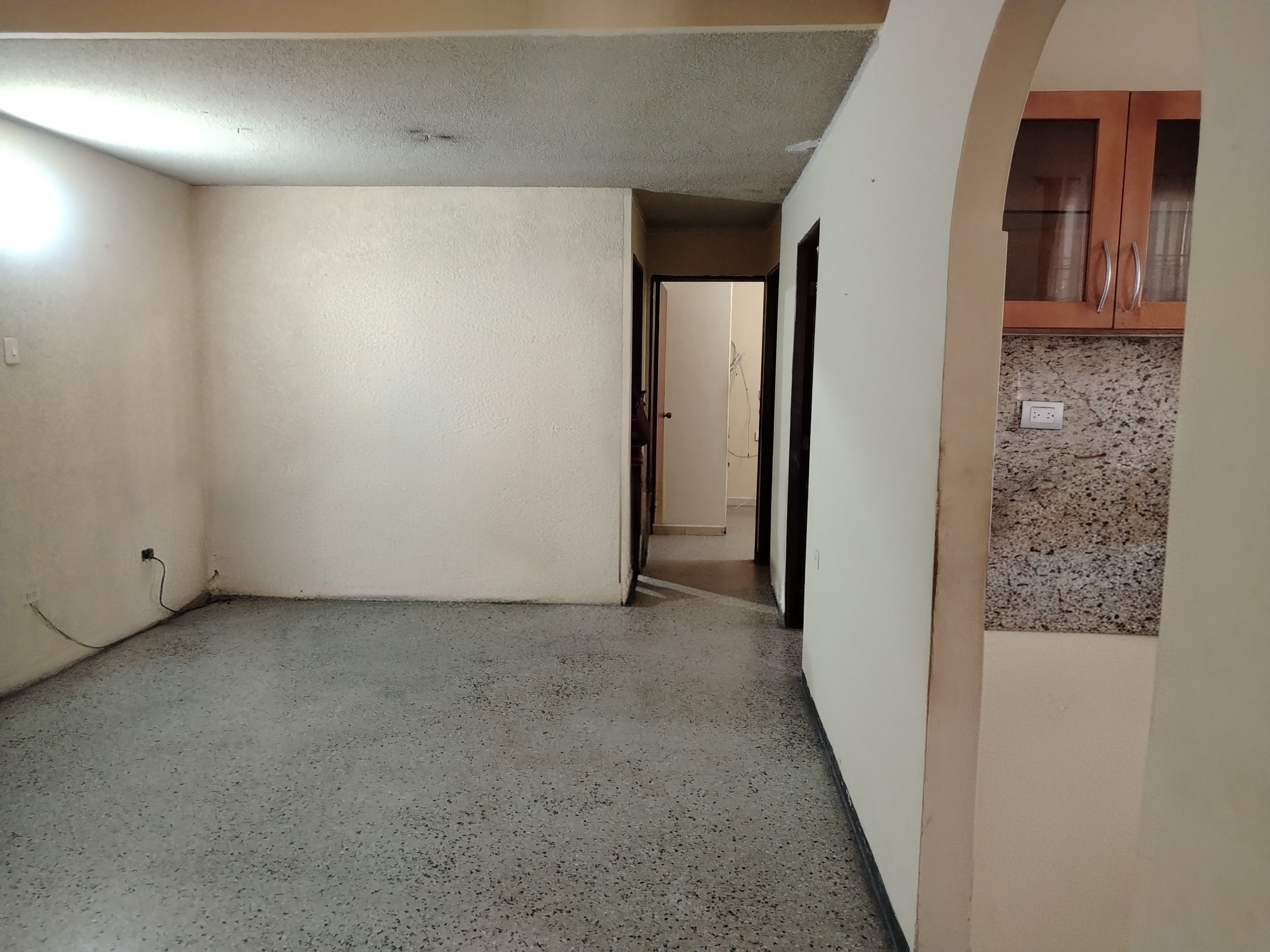 VENDO CASA URBANIZACIÓN MARA NORTE PRIMERA ETAPA CALLE ABIERTA 