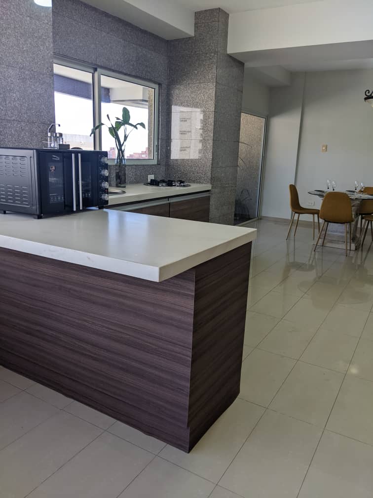 ALQUILO APARTAMENTO RESIDENCIAS COLINAS DEL ESTE SECTOR BANCO MARA MARACAIBO 