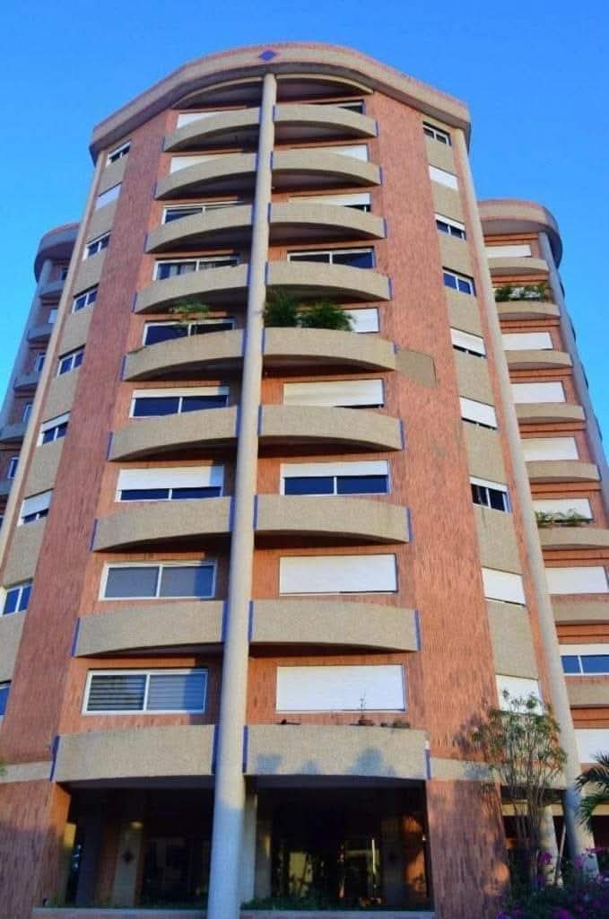 APARTAMENTO RESIDENCIAS LAGO PARK