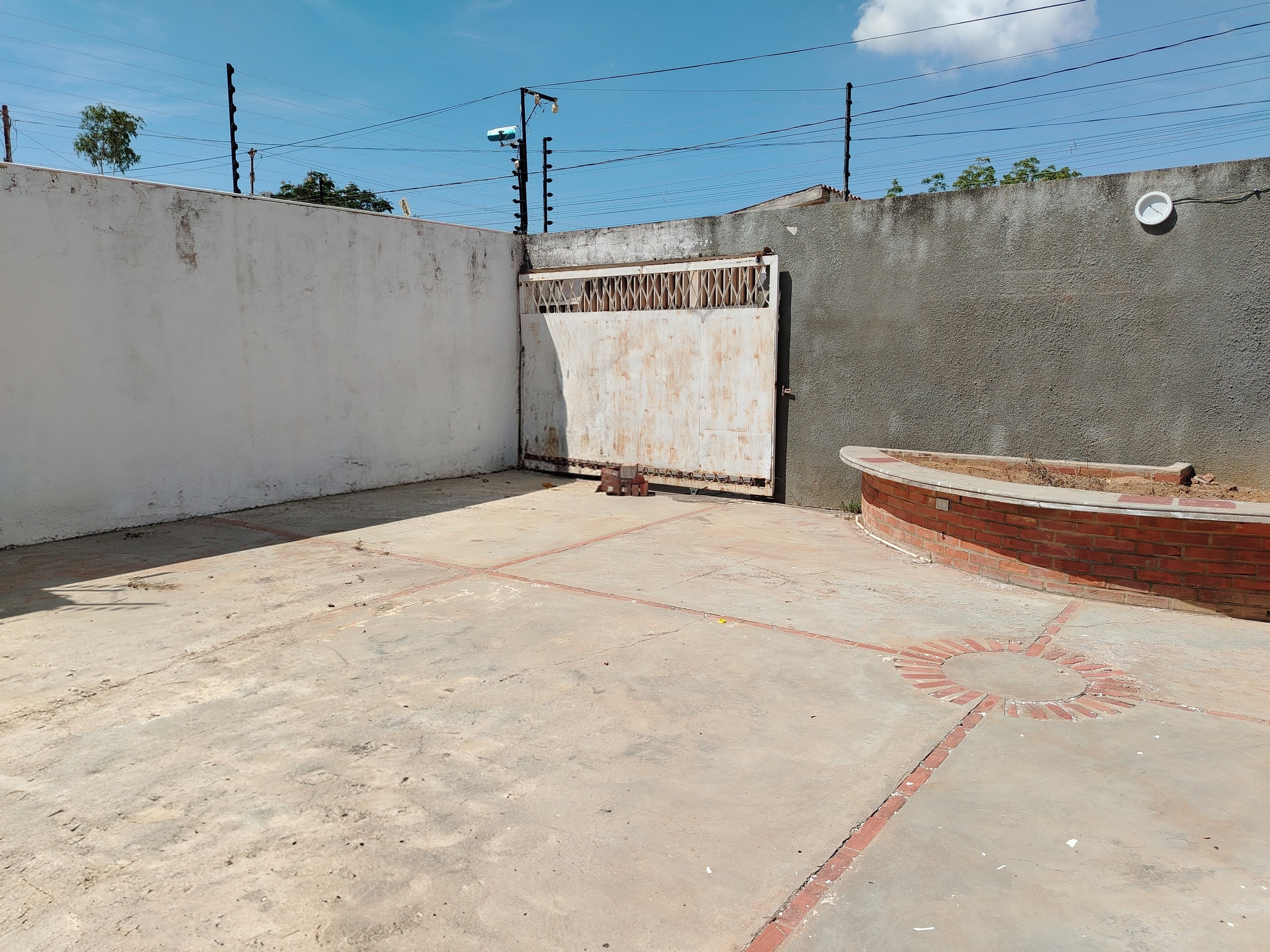 ALQUILO CASA URBANIZACIÓN MONTE BELLO ZONA NORTE MARACAIBO 