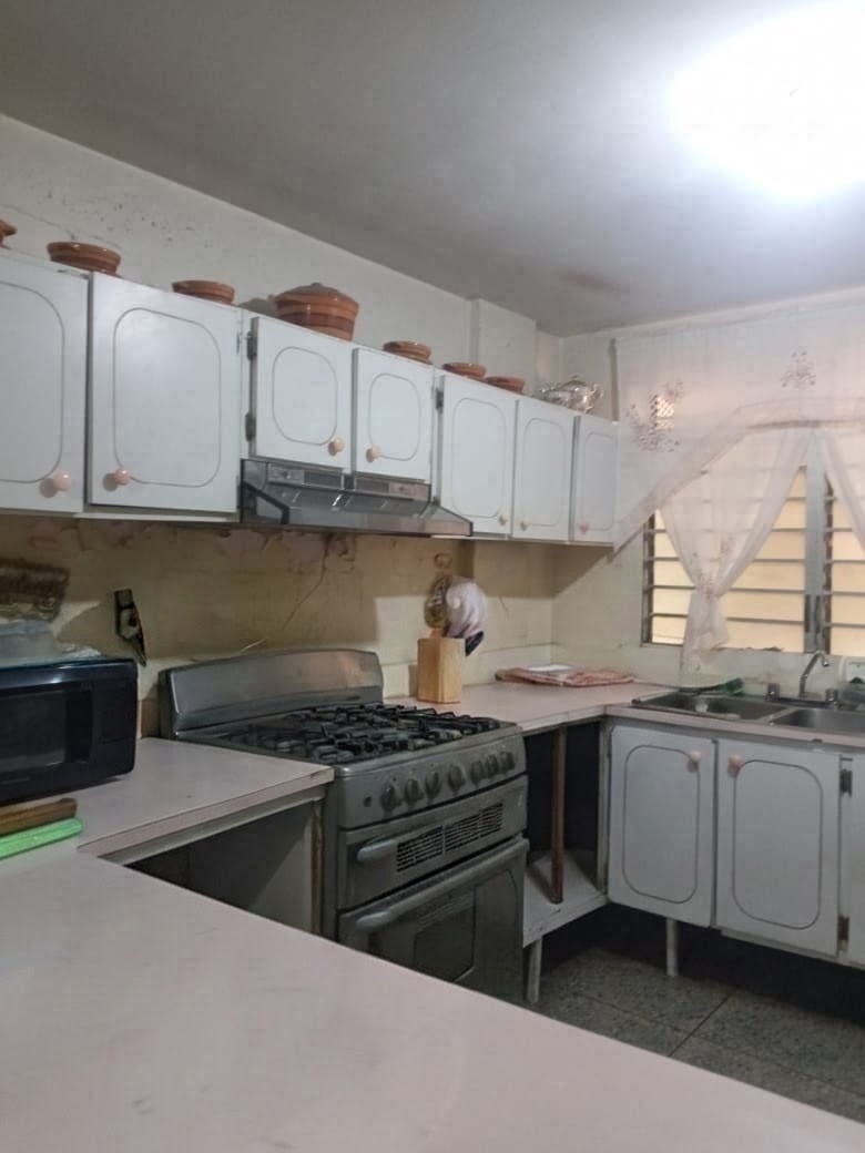 VENDO CASA URBANIZACIÓN MONTE CLARO SECTOR I DETRAS URBE MARACAIBO 