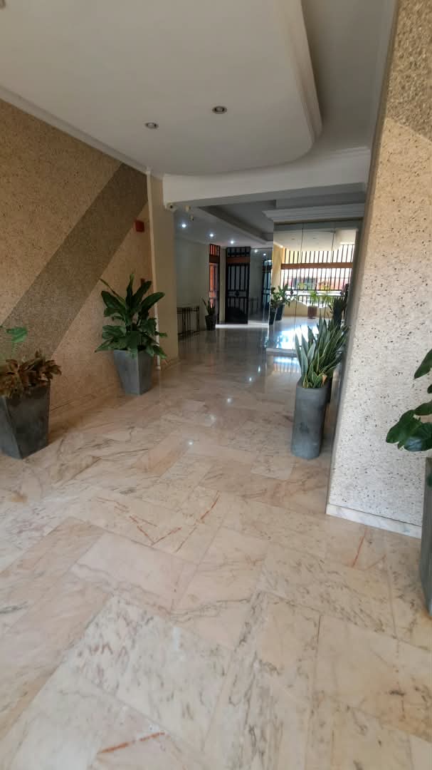 VENDO APARTAMENTO RESIDENCIAS LAGO NORTE SECTOR VIENTO NORTE MARACAIBO 
