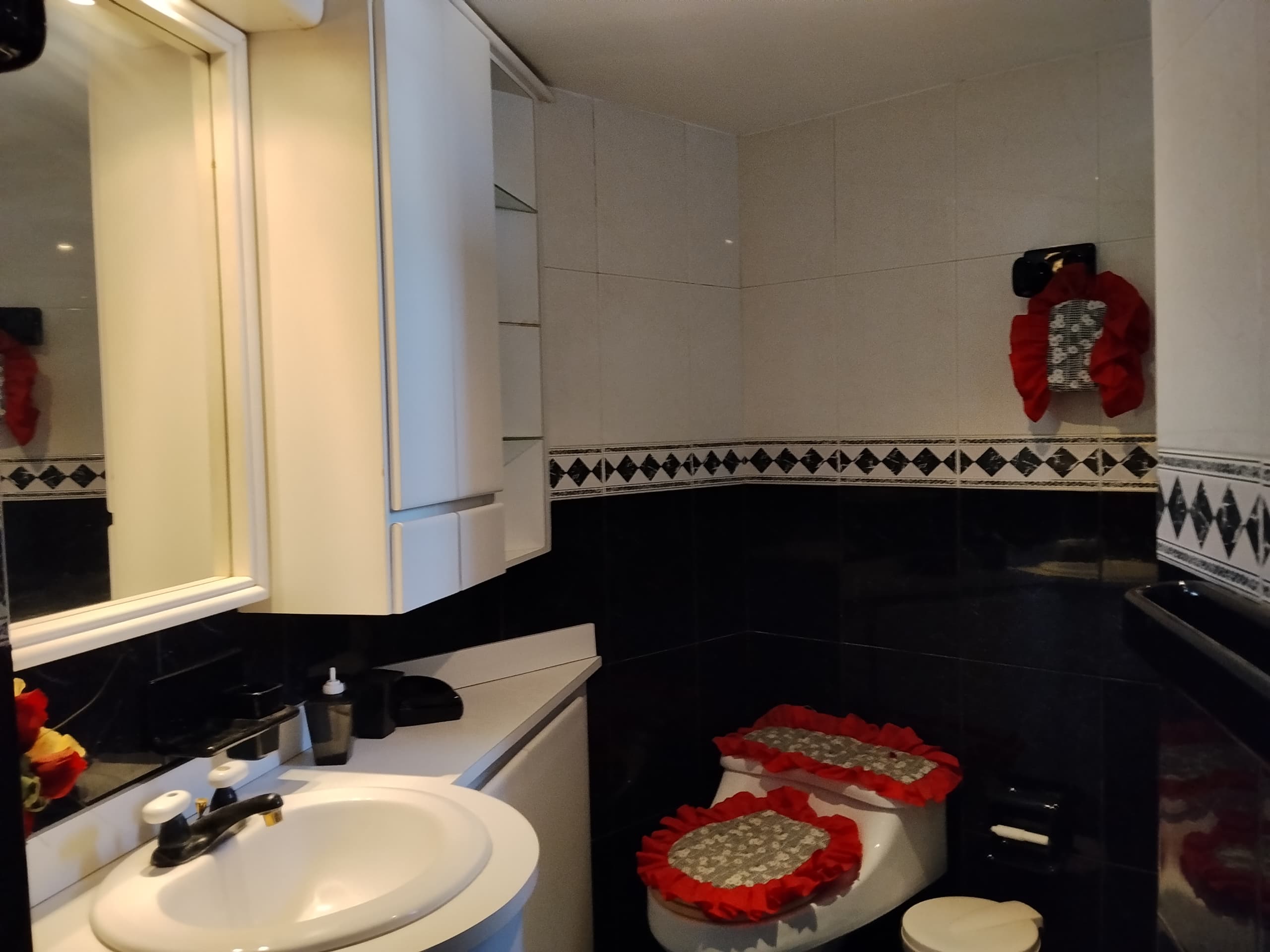 VENDO APARTAMENTO 320 MTS2 EDIFICIO GUAPAY SECTOR BELLAS ARTES MARACAIBO 