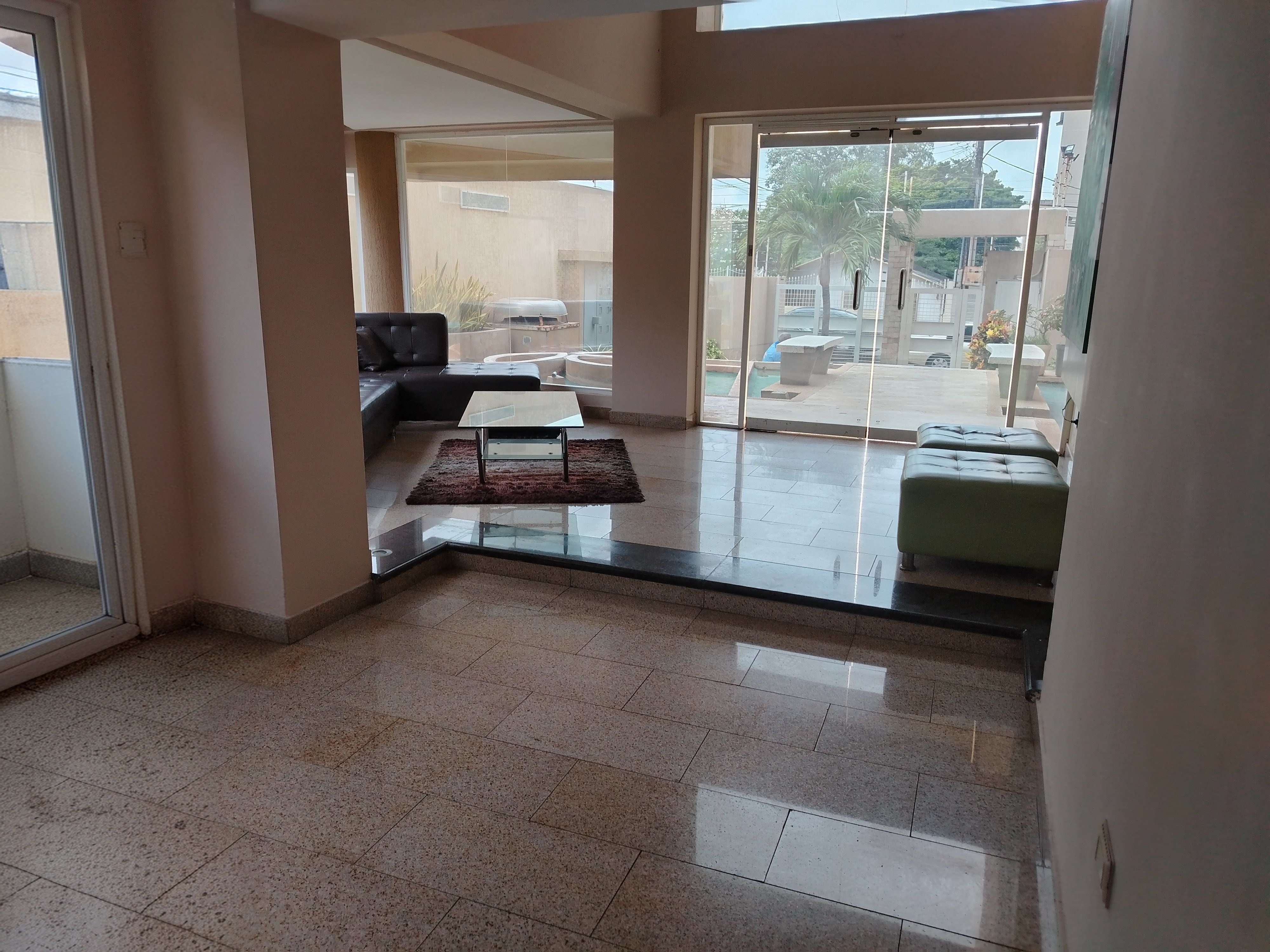 VENDO APARTAMENTO RESIDENCIAS VERONA SUITES SECTOR PARAÍSO MARACAIBO 