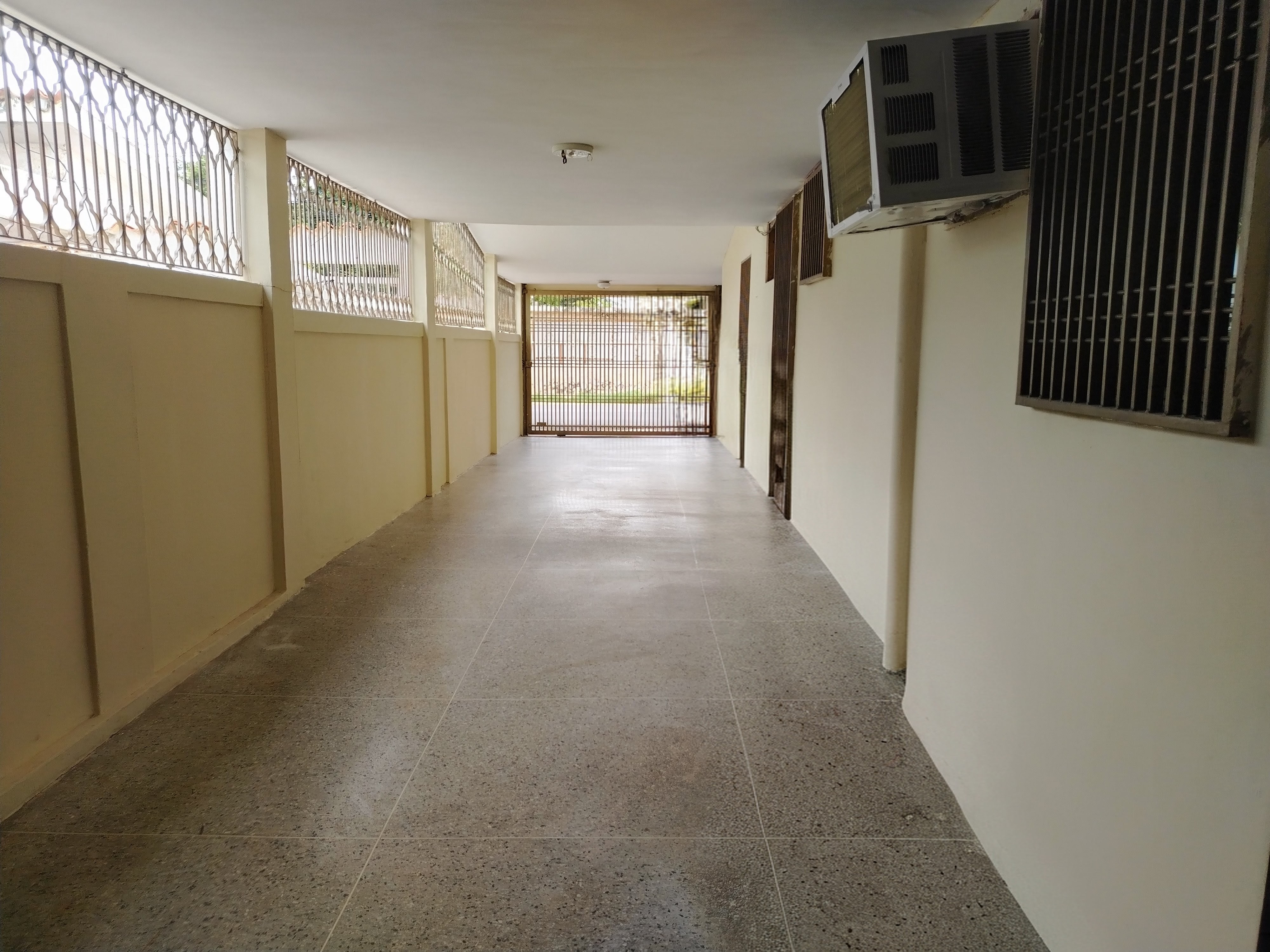VENDO CASA URBANIZACIÓN MARA NORTE PRIMERA ETAPA CALLE ABIERTA 