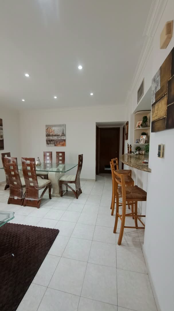 VENDO APARTAMENTO RESIDENCIAS LAGO NORTE SECTOR VIENTO NORTE MARACAIBO 