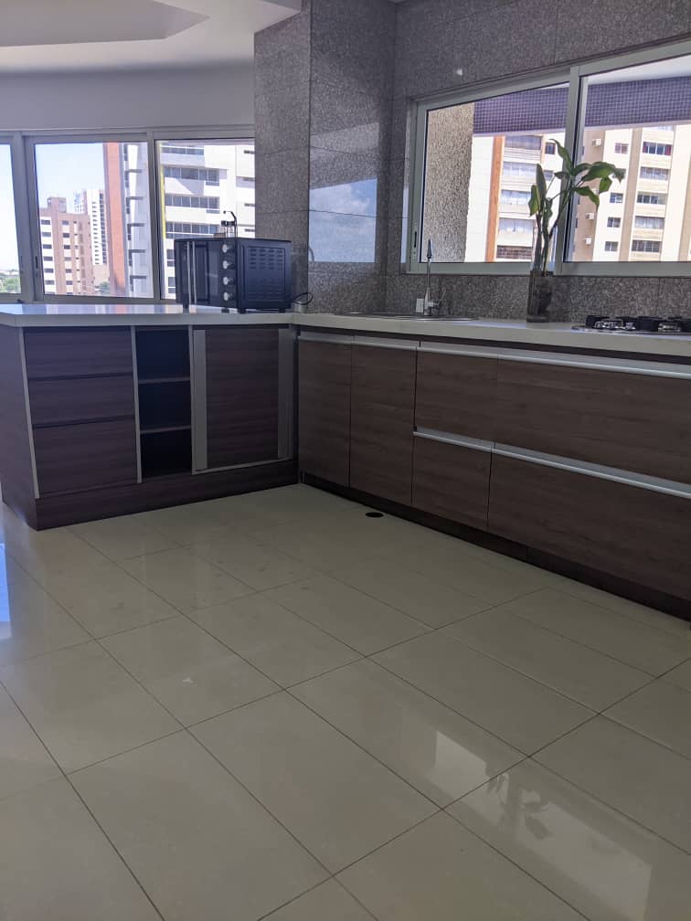 ALQUILO APARTAMENTO RESIDENCIAS COLINAS DEL ESTE SECTOR BANCO MARA MARACAIBO 