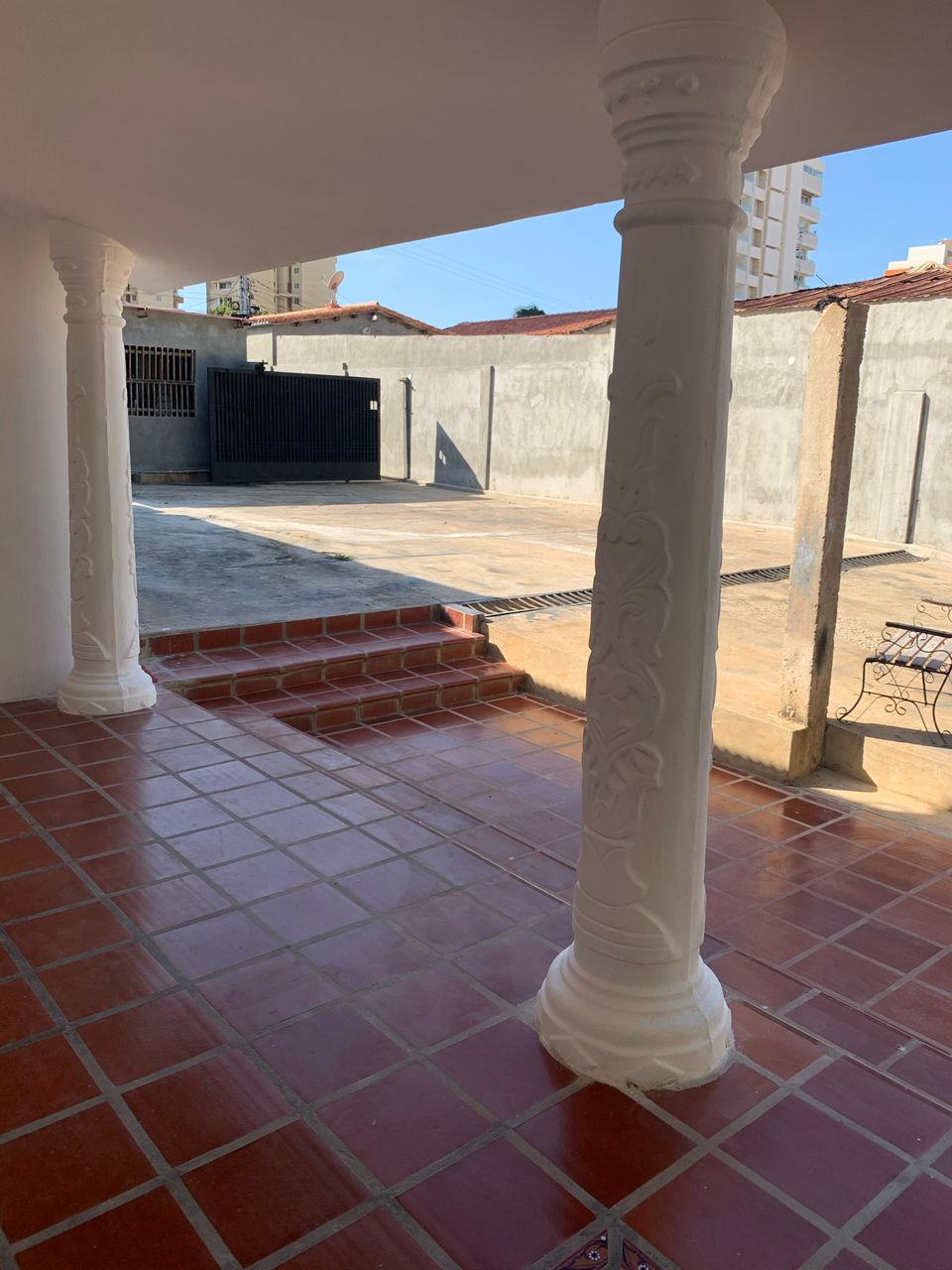 ALQUILO DOS CASAS PARA VIVIENDA U OFICINA SECTOR DON BOSCO 