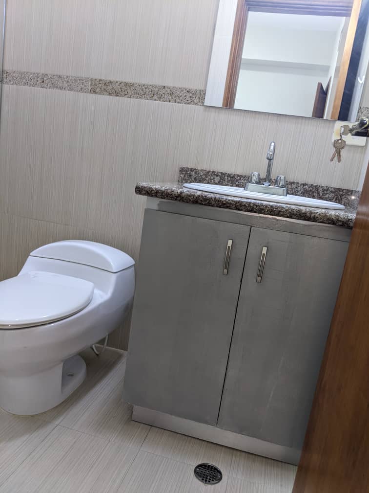 ALQUILO APARTAMENTO RESIDENCIAS COLINAS DEL ESTE SECTOR BANCO MARA MARACAIBO 