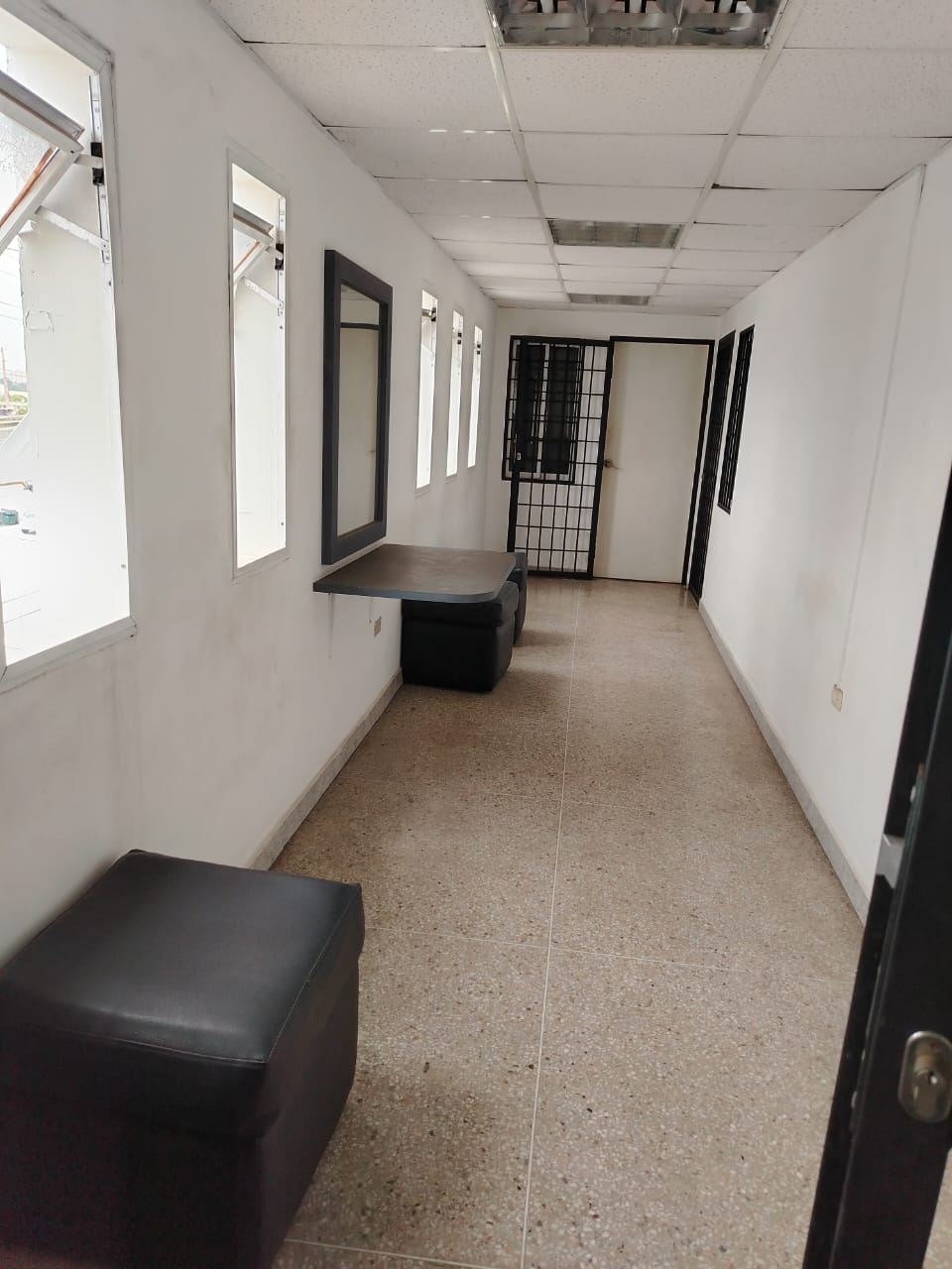 ALQUILO APARTAMENTO ESTUDIO AVENIDA DELICIAS CON CALLE 82 