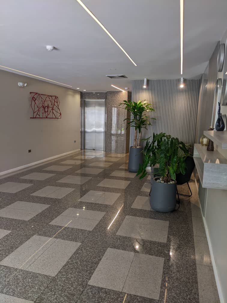 ALQUILO APARTAMENTO RESIDENCIAS COLINAS DEL ESTE SECTOR BANCO MARA MARACAIBO 