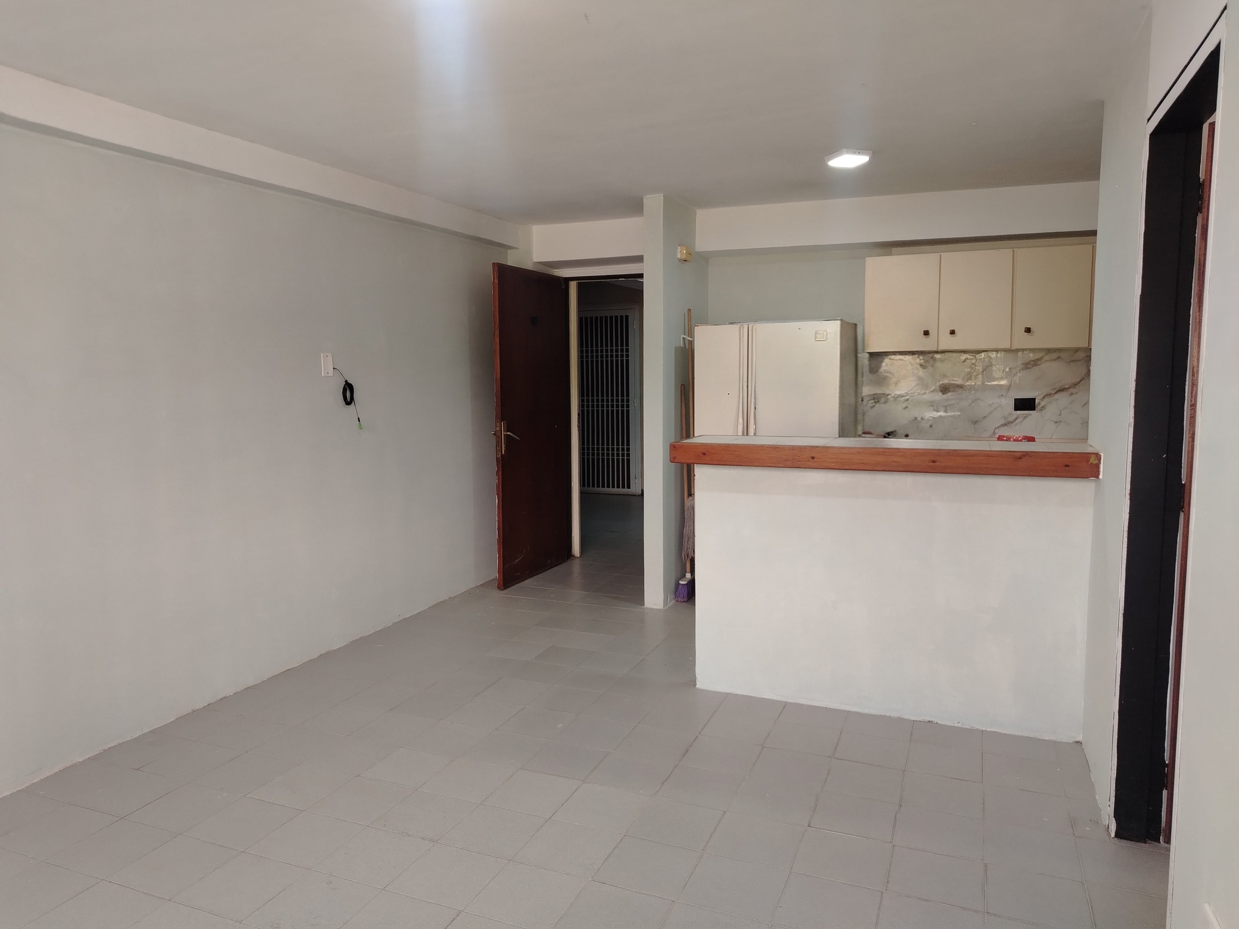ALQUILO VENDO APARTAMENTO ESTUDIO RESIDENCIAS VISTA LAGO  CERCA DE URU AVENIDA EL MILAGRO MARACAIBO