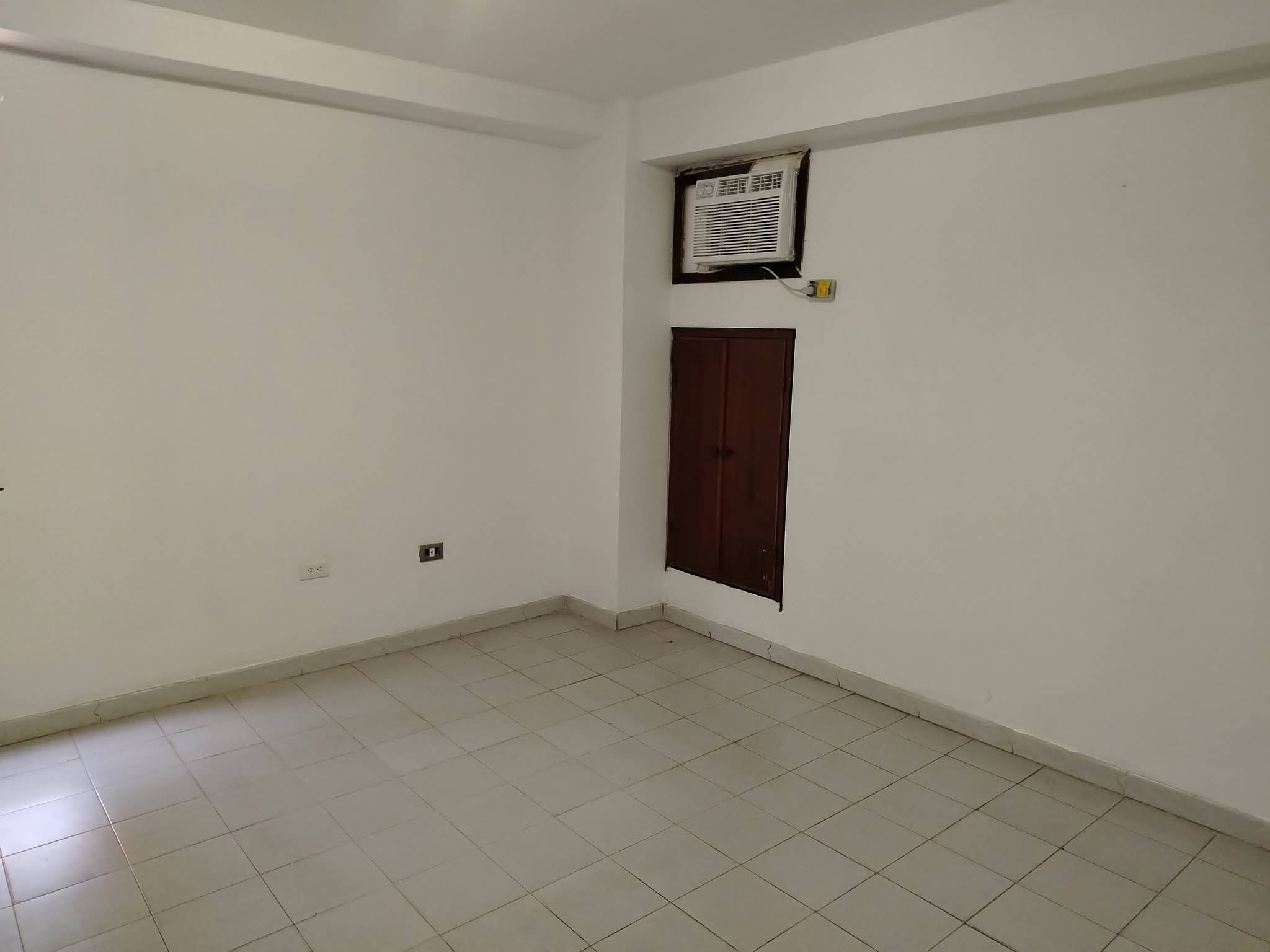 ALQUILO APARTAMENTO ESTUDIO EDIFICIO VISTA AL LAGO AVENIDA EL MILAGRO MARACAIBO 