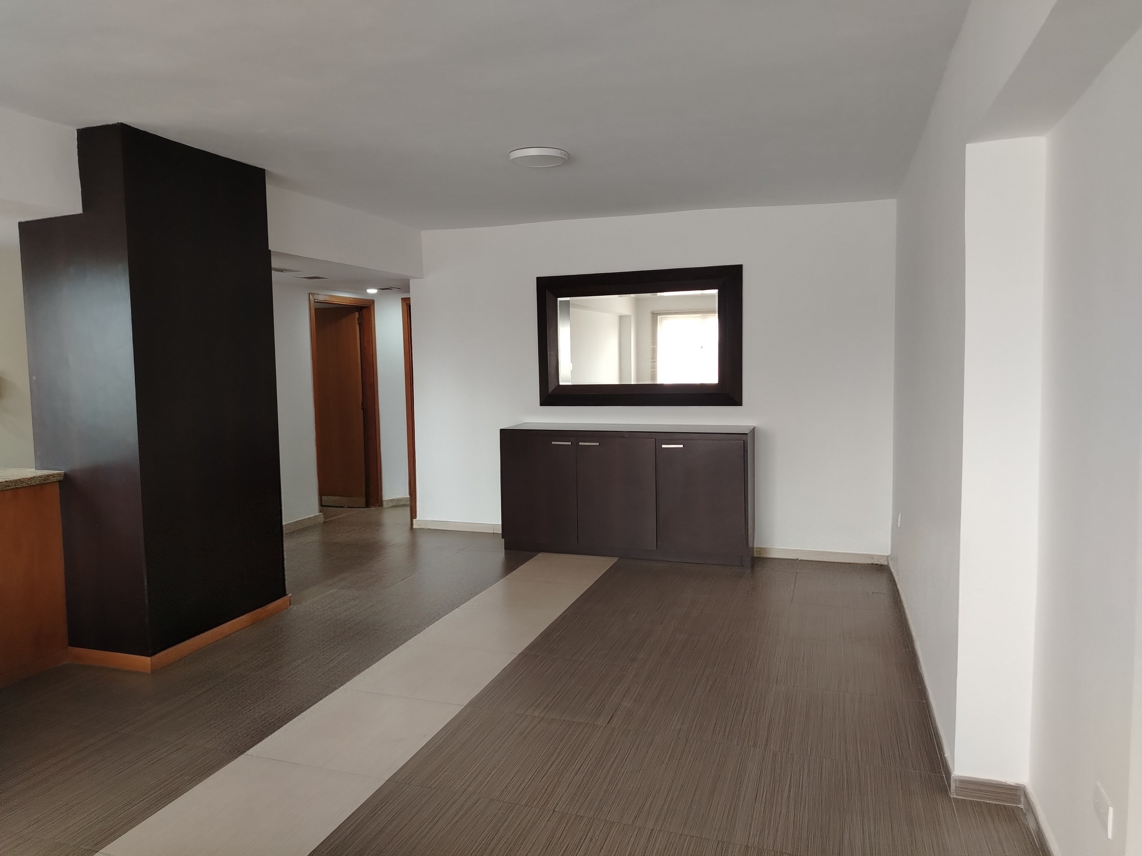 VENDO APARTAMENTO RESIDENCIAS VERONA SUITES SECTOR PARAÍSO MARACAIBO 