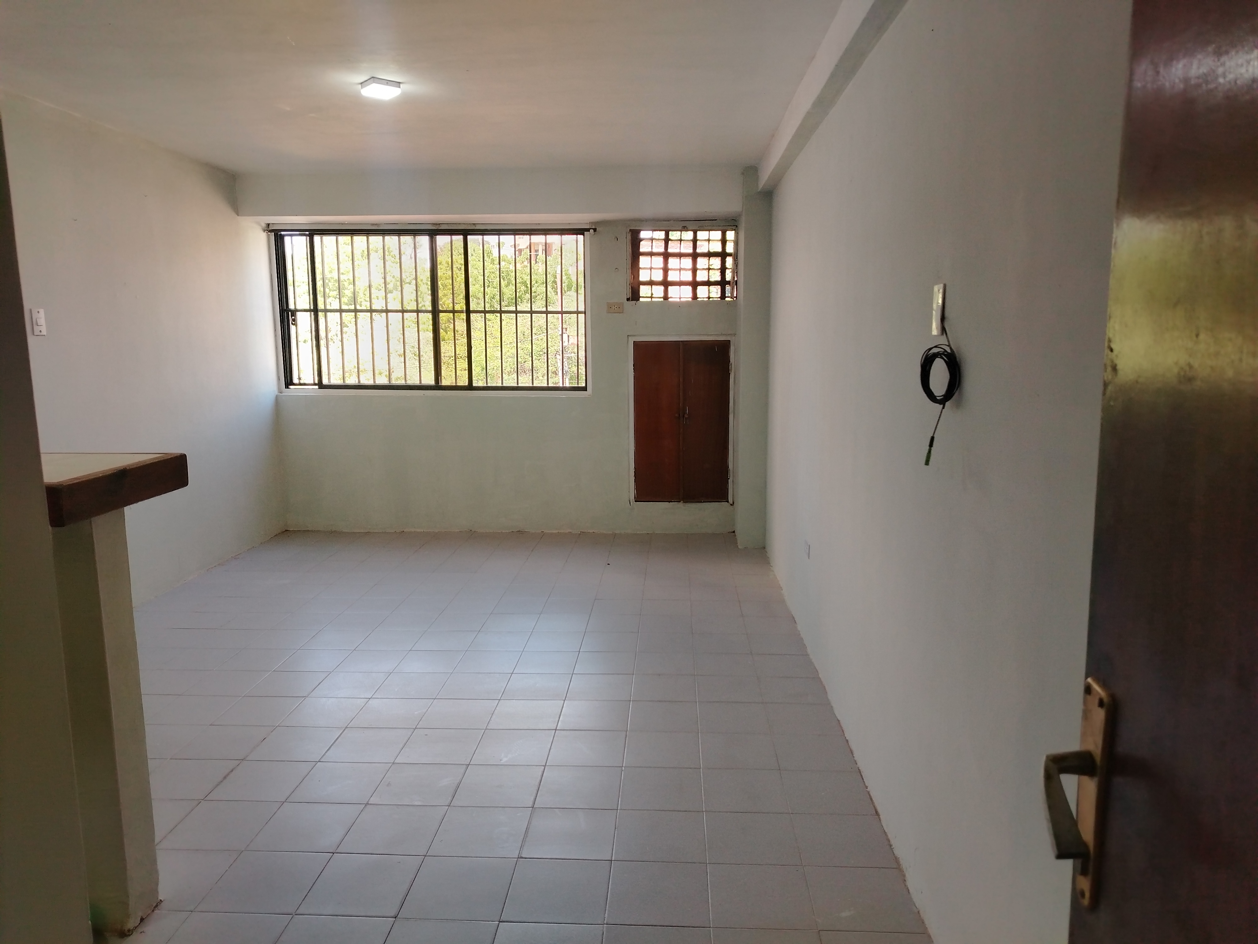ALQUILO VENDO APARTAMENTO ESTUDIO RESIDENCIAS VISTA LAGO  CERCA DE URU AVENIDA EL MILAGRO MARACAIBO