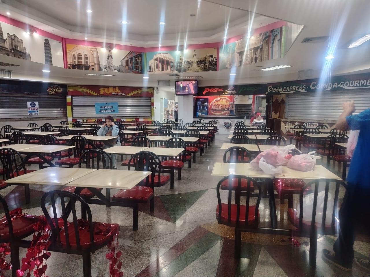Local Comercial en Feria de Comidas Centro PIAZZA