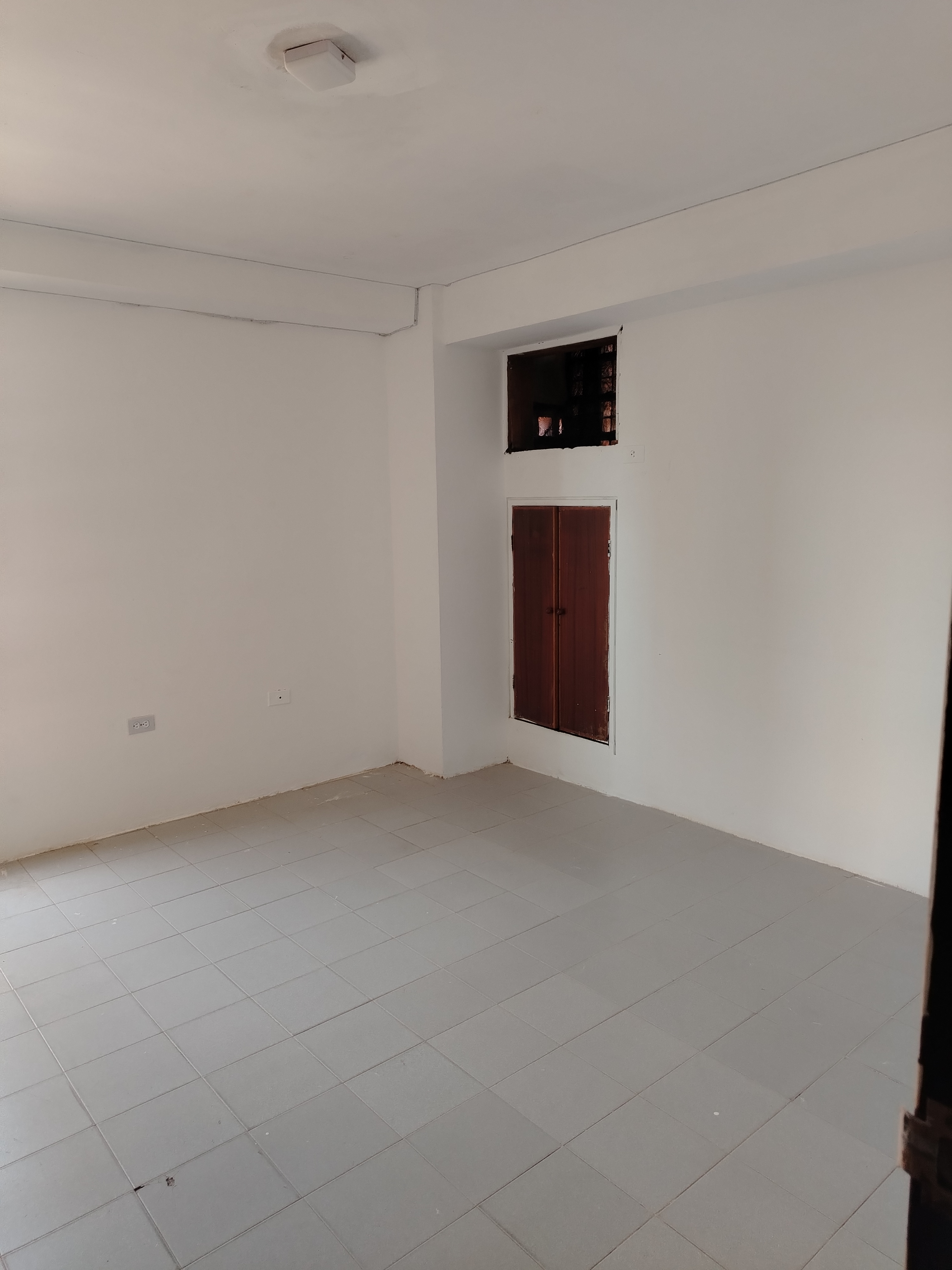 ALQUILO VENDO APARTAMENTO ESTUDIO RESIDENCIAS VISTA LAGO  CERCA DE URU AVENIDA EL MILAGRO MARACAIBO