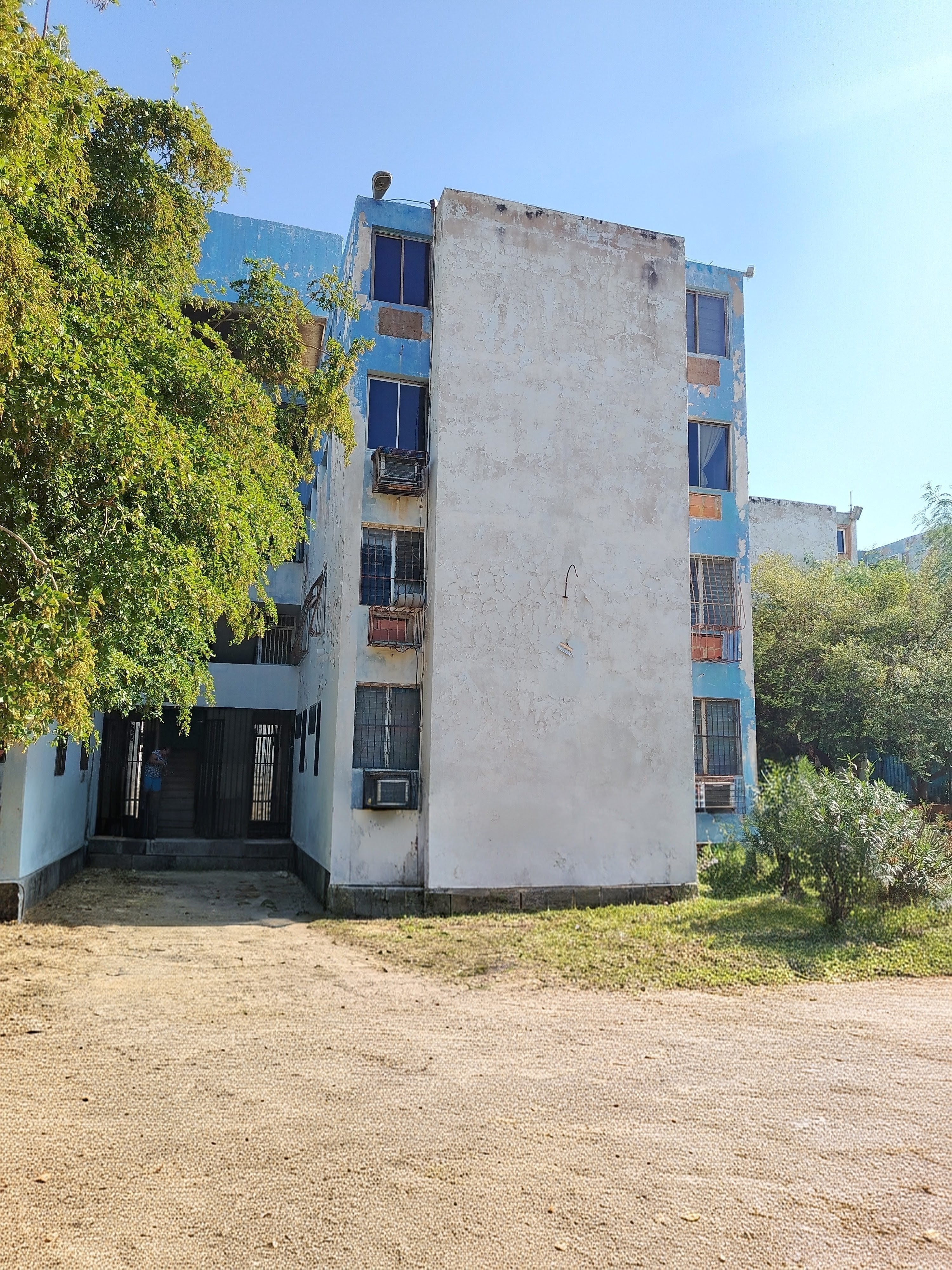 VENDO APARTAMENTO CONJUNTO RESIDENCIAL GALLO VERDE MARACAIBO 