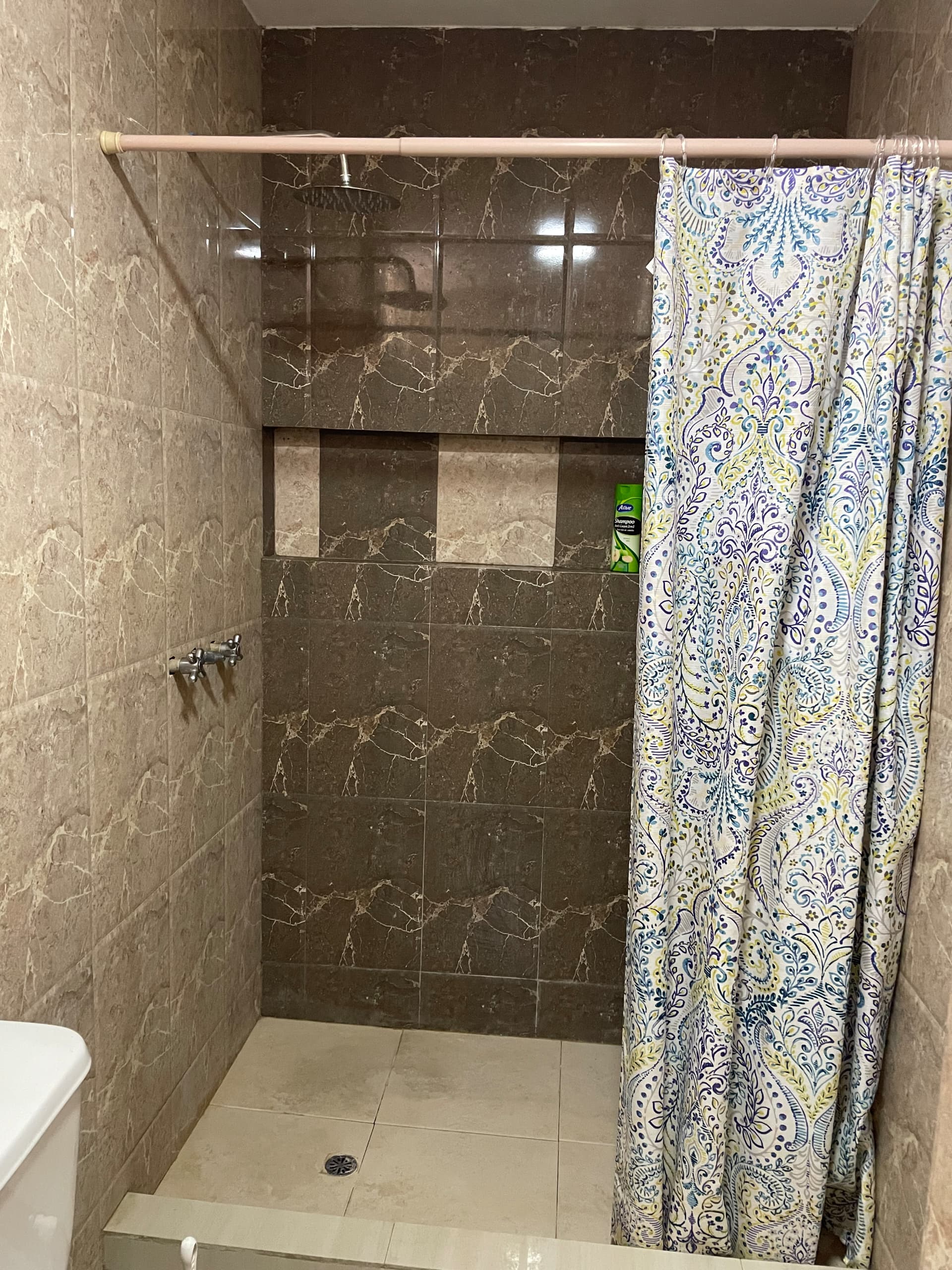 VENDO APARTAMENTO AVENIDA DELICIAS CON AVENIDA UNIVERSIDAD MARACAIBO 