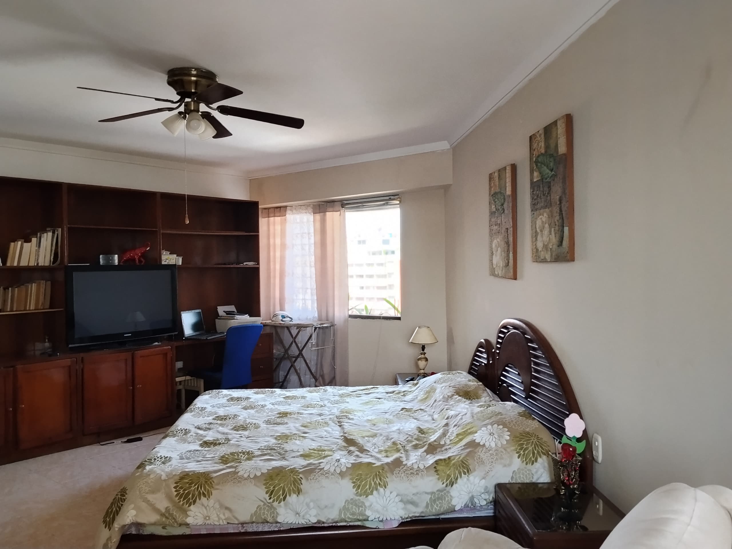 VENDO APARTAMENTO 320 MTS2 EDIFICIO GUAPAY SECTOR BELLAS ARTES MARACAIBO 