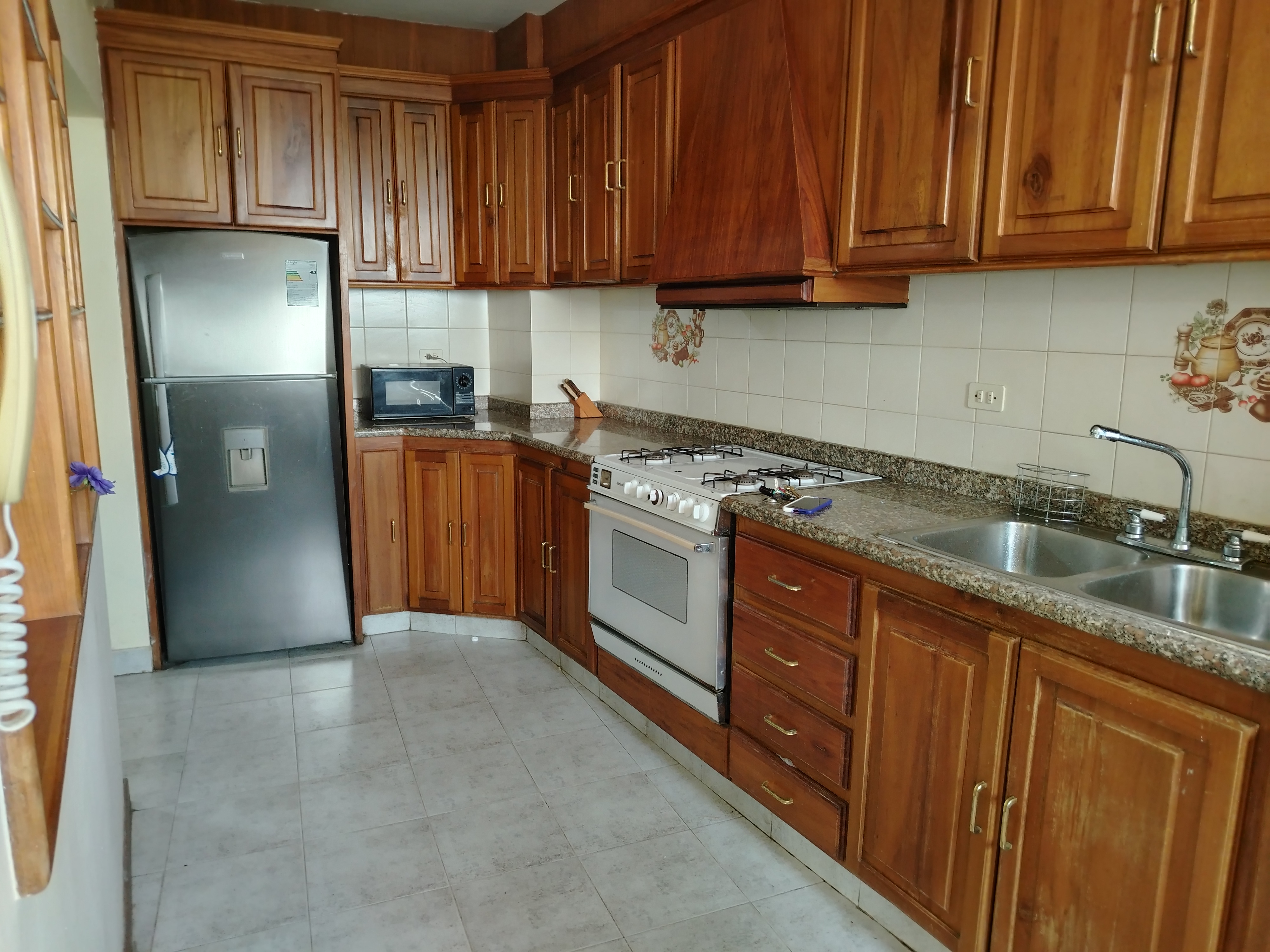 ALQUILO APARTAMENTO RESIDENCIAS LAGO CRISTAL SECTOR VALLE FRÍO MARACAIBO 
