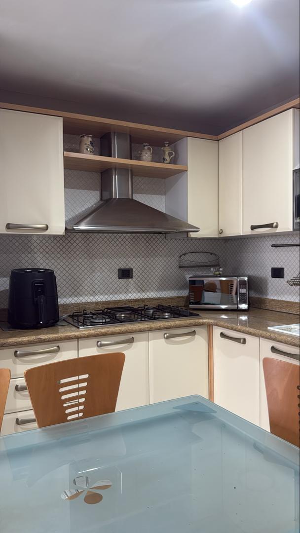 ALQUILO APARTAMENTO EDIFICIO TOKI EDER SECTOR VALLE FRÍO MARACAIBO  