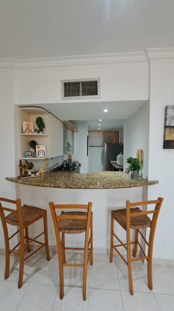 VENDO APARTAMENTO RESIDENCIAS LAGO NORTE SECTOR VIENTO NORTE MARACAIBO 
