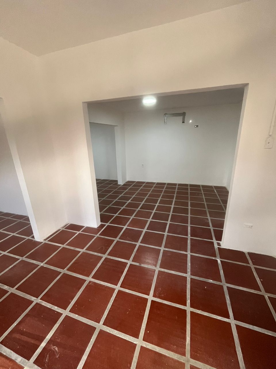 ALQUILO DOS CASAS PARA VIVIENDA U OFICINA SECTOR DON BOSCO 