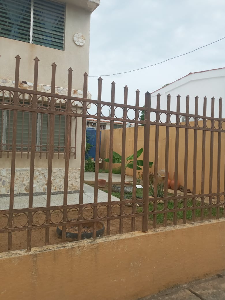 VENDO CASA URBANIZACIÓN MONTE CLARO SECTOR I DETRAS URBE MARACAIBO 