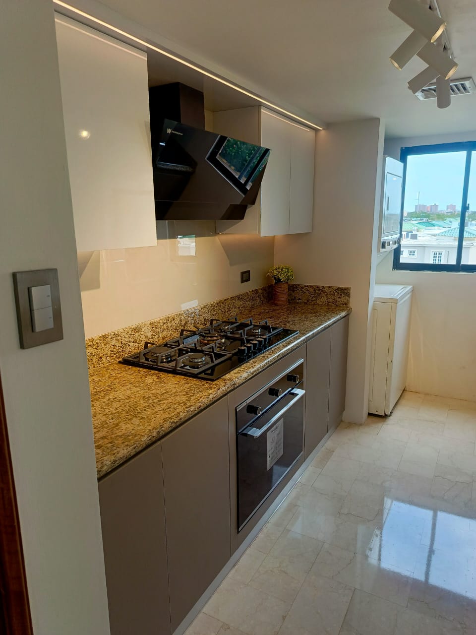 ALQUILO APARTAMENTO RESIDENCIAS AMAZONIA AVENIDA MILAGRO NORTE MARACAIBO 