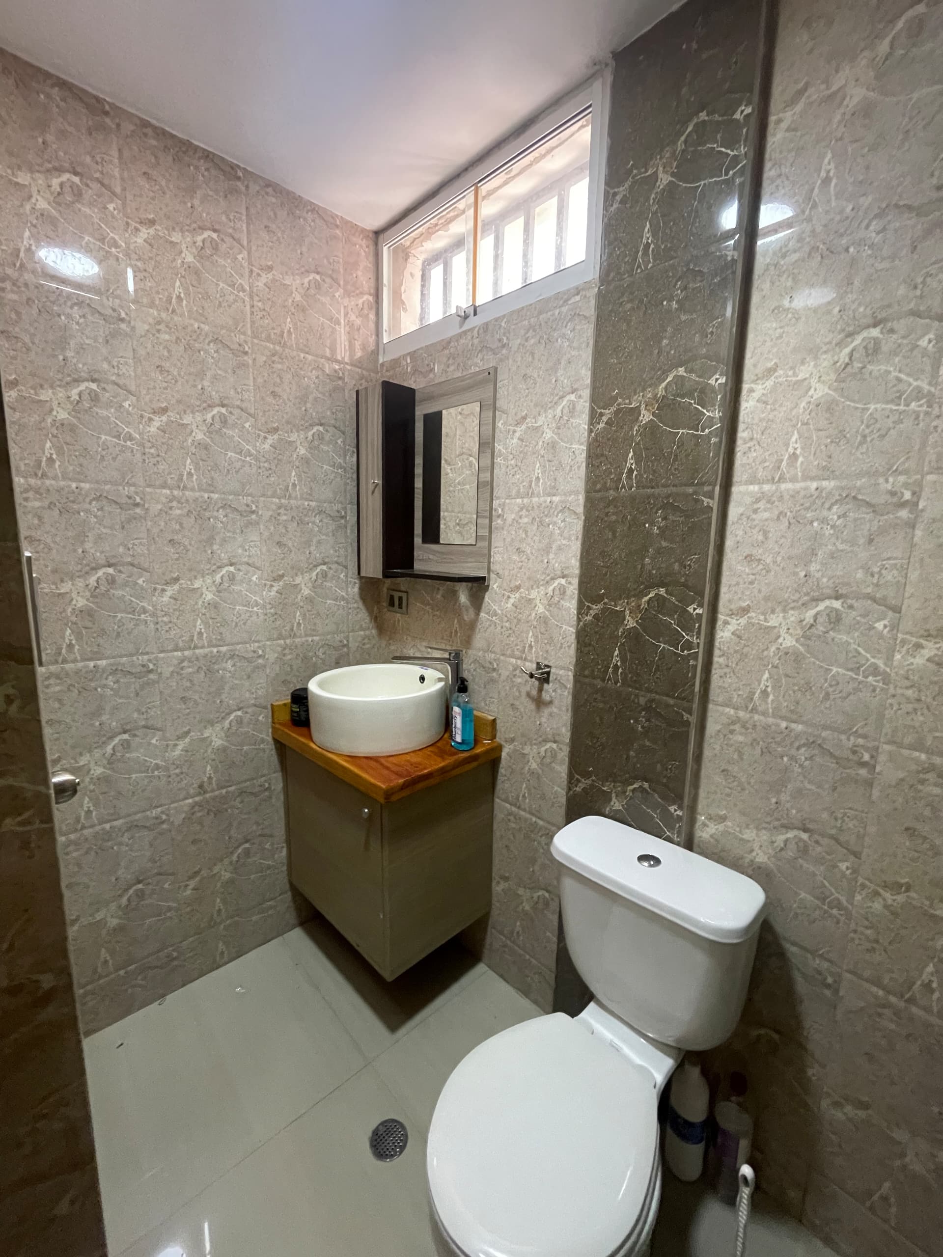 VENDO APARTAMENTO AVENIDA DELICIAS CON AVENIDA UNIVERSIDAD MARACAIBO 