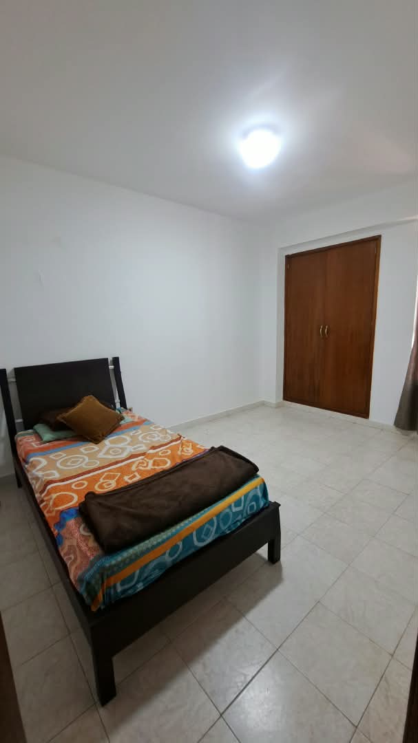 VENDO APARTAMENTO RESIDENCIAS LAGO NORTE SECTOR VIENTO NORTE MARACAIBO 