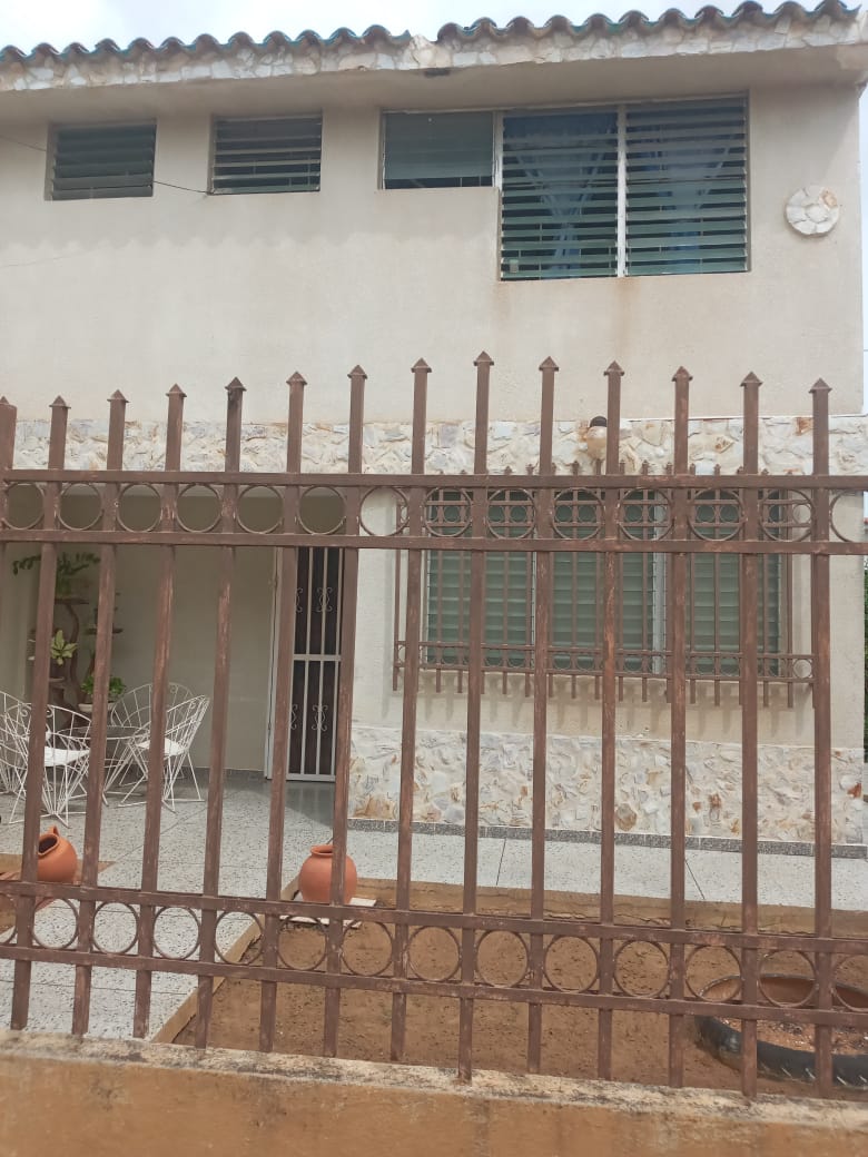 VENDO CASA URBANIZACIÓN MONTE CLARO SECTOR I DETRAS URBE MARACAIBO 
